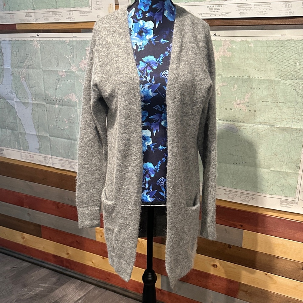 Wilfred Gray Open-Front Pocket Cardigan